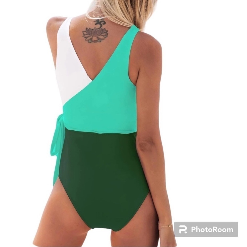 CUPSHE Women's One Piece Swimsuit Wrap Color Block Tie Side Bathing Suit NWT L - Picture 2 of 5